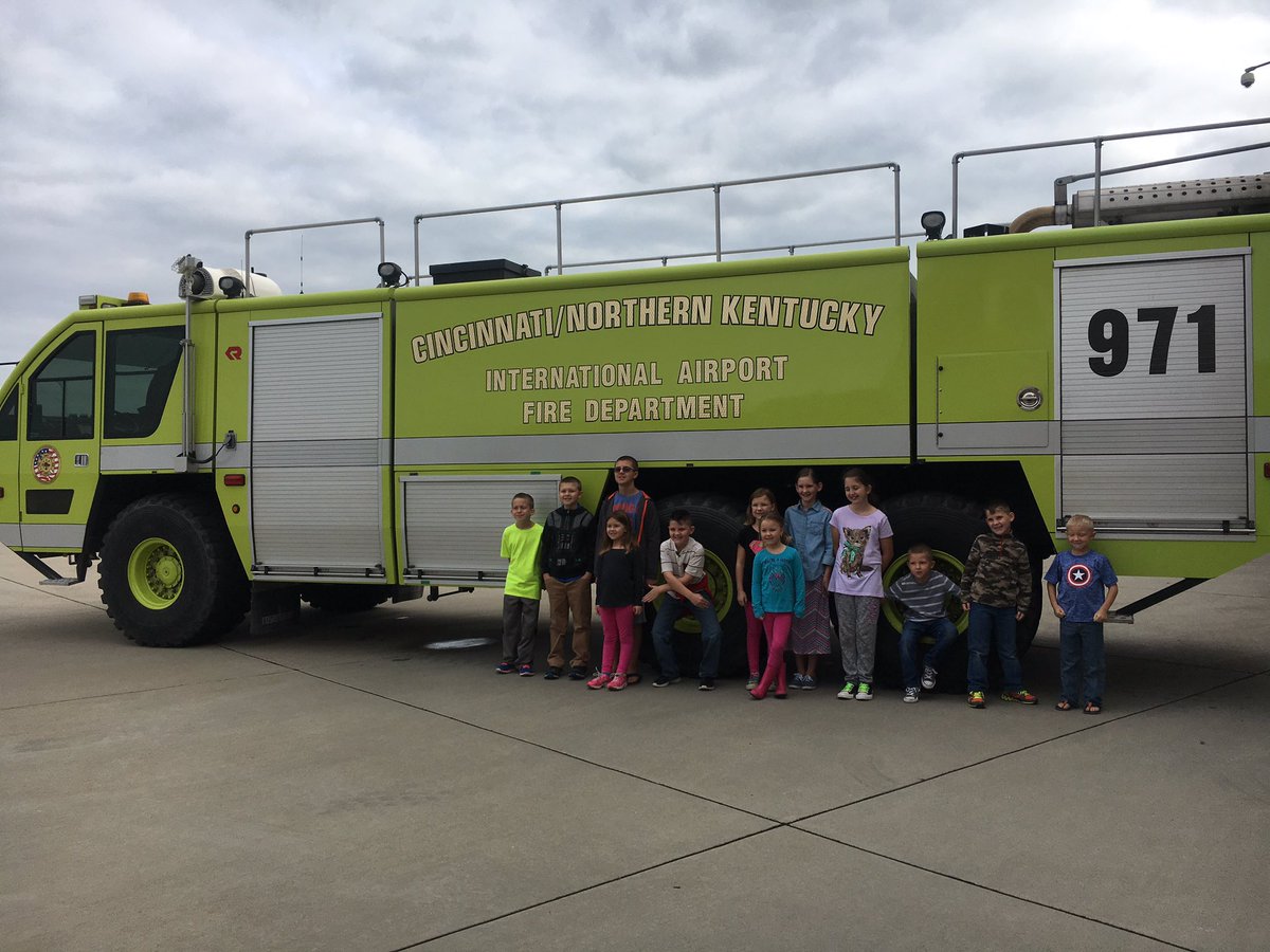Cvg Airport On Twitter Happy To Host This Bright Eyed Group Of Students Today As Part Of Our Airport Community Tour Program Aviation
