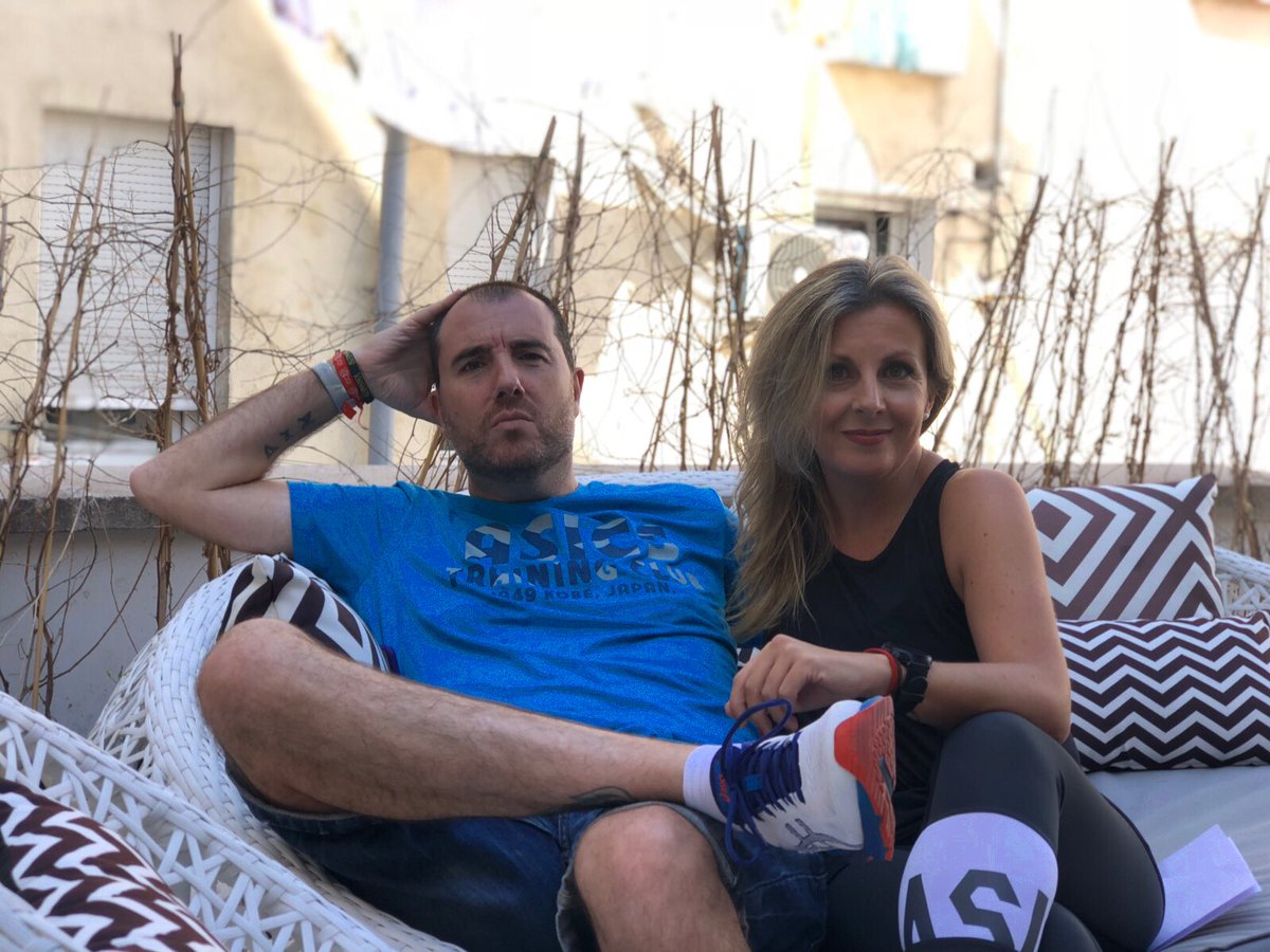 garciasusana's tweet photo. Hoy se presentaban las #Kayano25 en la #ASICSHouse y, aunque llevo meses corriendo con ellas, las he podido probar en una carrera virtual por una playa y en la máquina #GravityDefy simulando correr con un 80% de tu peso. Una auténtica pasada 😍 #ASICSFrontRunner https://t.co/gLbvN4KtA8