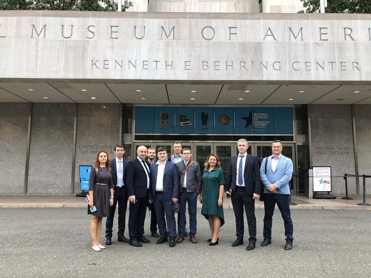 ExchangesWTCI's tweet image. Our Ukrainian visitors spent their evening yesterday exploring some of the museums and monuments in D.C. #eGovUKR2018
