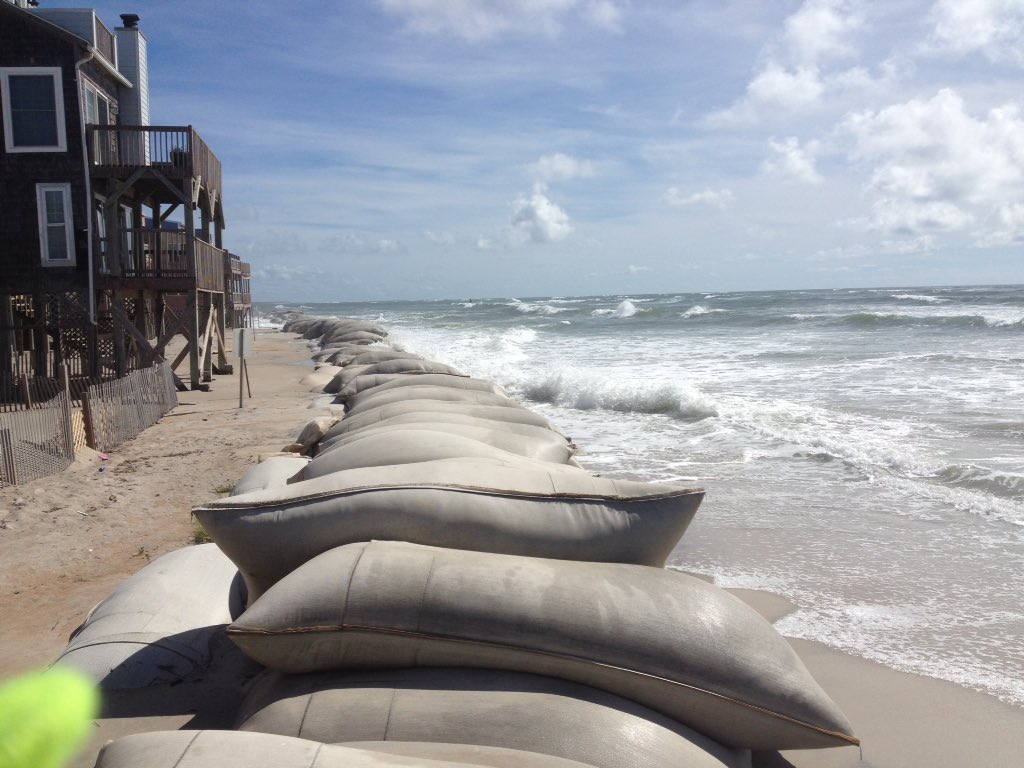 Waves are already rising in topsai! Everyone be safe!