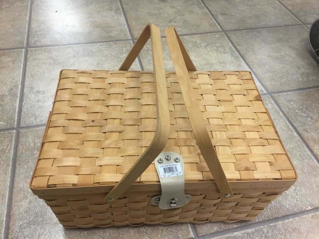 STNewport's tweet photo. Sylvia’s #itemoftheday is this great wicker picnic set (inc plastic cutlery and crockery) for £10 - but be quick, Yogi bear 🐻 has his eye on it 💨 https://t.co/TZinU6wYMu