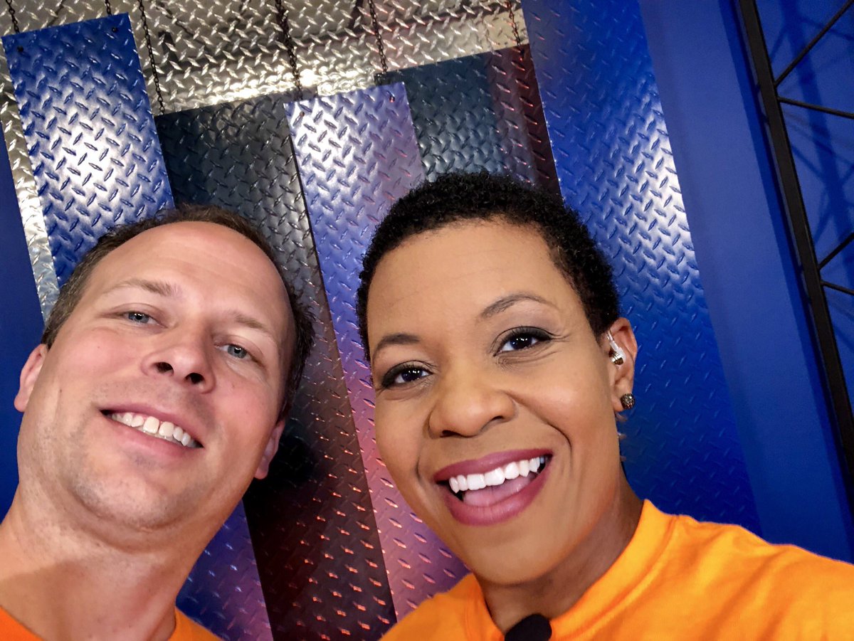 TY @kimhudsontv from @FOX2now for having me on to talk about @STLFoodbank, #HungerActionMonth, & how people can take a #SliceOutOfHunger in Sept. Rock your orange tmrw to show the world you’re #HungryForChange!