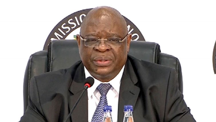 SABCNews's tweet photo. Chairperson of the Commission of Inquiry into State Capture, Deputy Chief Justice #RaymondZondo is expected on Thursday to hand down judgment on his decision on applications for leave to cross-examine #StateCaptureInquiry
https://t.co/zqM44ygWvx https://t.co/OGeXHnx3aL
