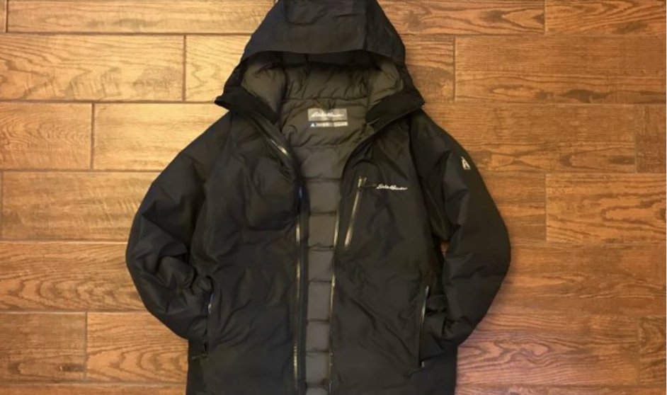 Just in time for fall, a head-to-head test of the Best Men's Puffer Jackets. <a href="/eddiebauer/">Eddie Bauer</a> <a href="/Marmot/">Marmot</a> <a href="/Big_Agnes/">Big Agnes</a> <a href="/StioMountain/">Stio</a> <a href="/hardwear/">Mountain Hardwear</a> <a href="/SierraDesigns/">Sierra Designs</a> <a href="/HellyHansen/">Helly Hansen</a> bit.ly/2MhwGkO