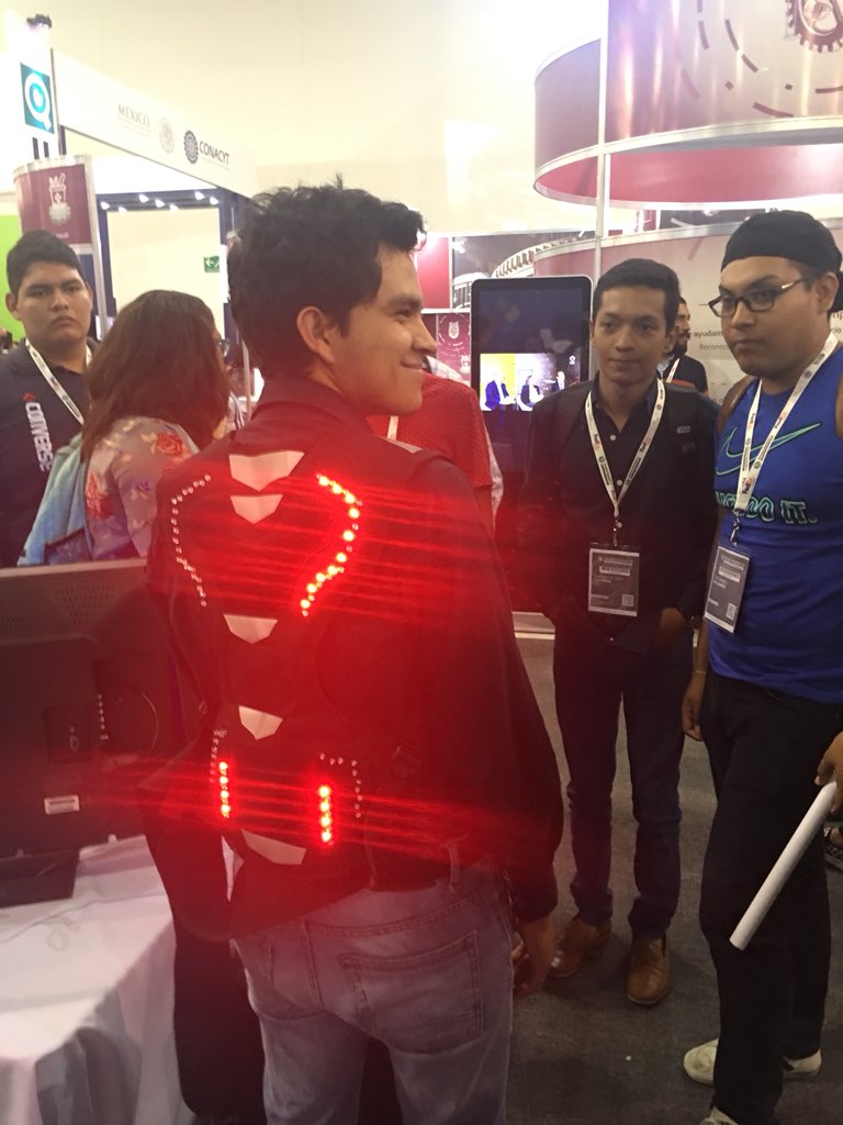 haltium's tweet image. Y @ProLEDMex sigue causando furor en la #SemanaDelEmprendedor!!!