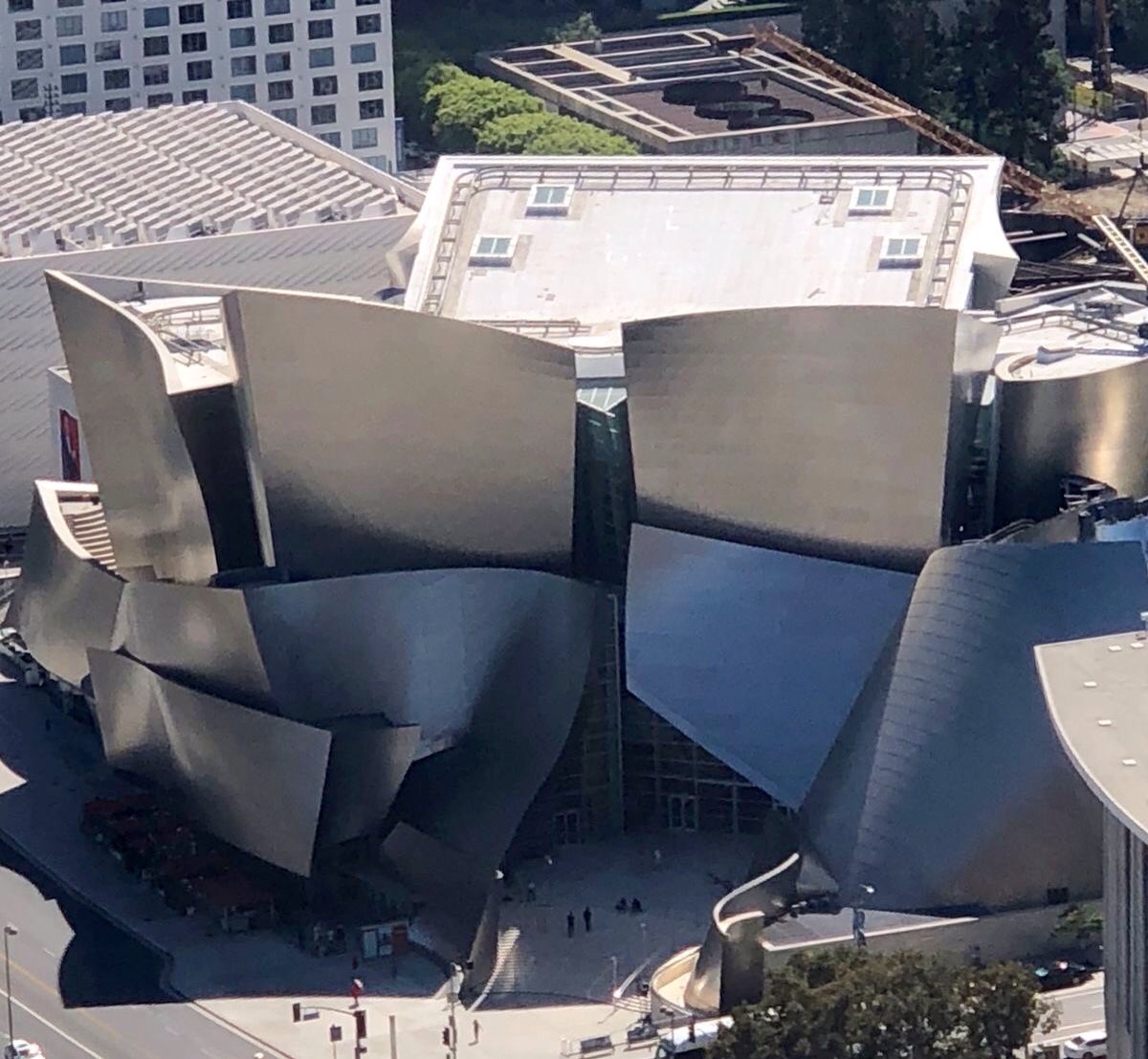 GoCalifornias's tweet image. #CAsArchitecture | @LATimes: #FrankGehry on #WaltDisneyConcertHall, what he originally intended — and what it could still be - Disney Hall, as Frank Gehry saw it, from inside a Stearman biplane in July at 1,500 feet. (Photo: Randolph Sherman) ~ Link at LATimes.com