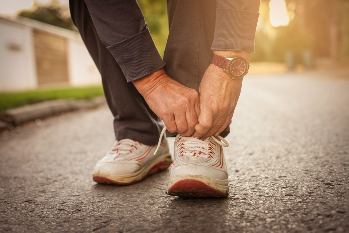 HarvardHealth's tweet image. Walking improves cardiac risk factors such as cholesterol, blood pressure, diabetes, obesity, vascular stiffness and inflammation, and mental stress: bit.ly/2nRpyBV #HarvardHealth #walking #BloodPressure #stress