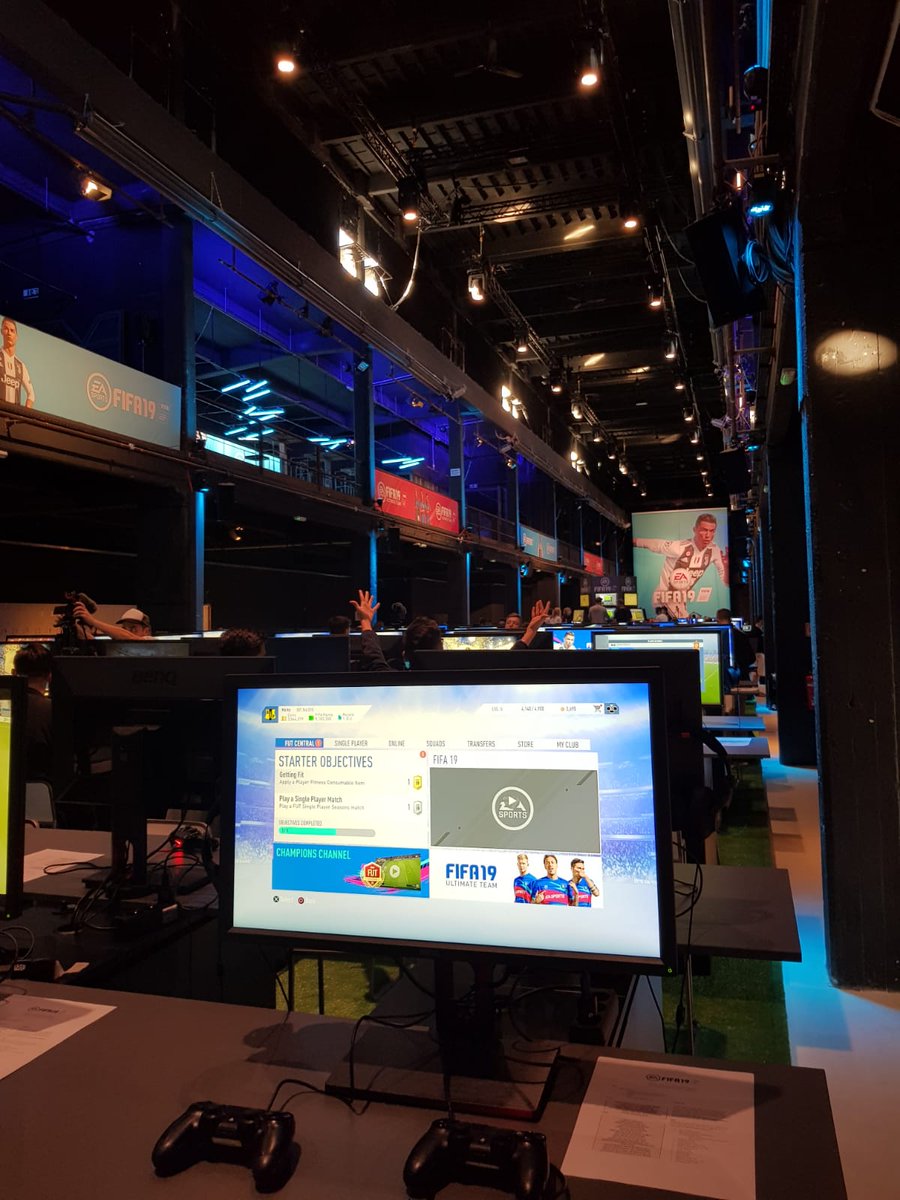 stefgajduk's tweet photo. Letztes Wochenende mit @serkan_isak beim @easportsfifa Capture Event zu #FIFA19 gewesen und die Vollversion spielen dürfen. Würde mich nicht beschweren #CR7 auch zu Hause zu ziehen. :P
Großes Dankeschön auch an @adidas , #thebaseberlin und @eSports_Rep für die Möglichkeit. https://t.co/yNVfegP060