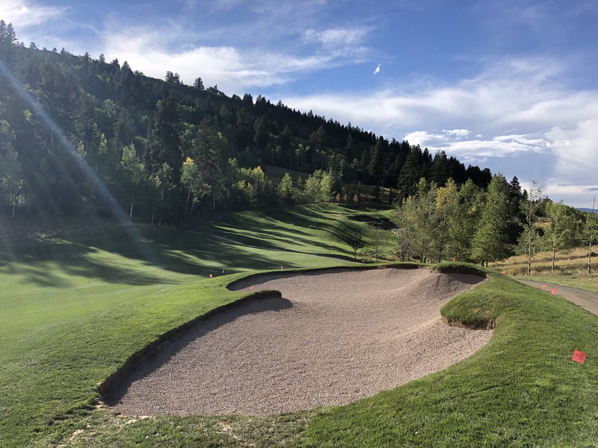 TotalTurfGS's tweet photo. Crew is off to great start on the Bunker Renovation at Maroon Creek GC, CO....first two holes shaped and ready for BBB polymer and sand......
#ttgsinthewest #faziogolfdesign @Billy_Bunker https://t.co/B78pQf3lFc
