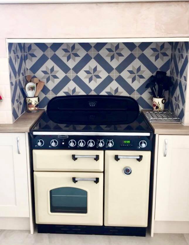 Coastline Bathrooms Kitchens Tiles On Twitter We Love