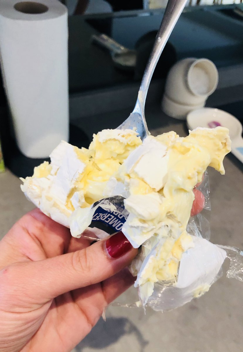 sarajcox's tweet photo. Delicious but bloody impossible #cheesefail https://t.co/RXiarRK10v