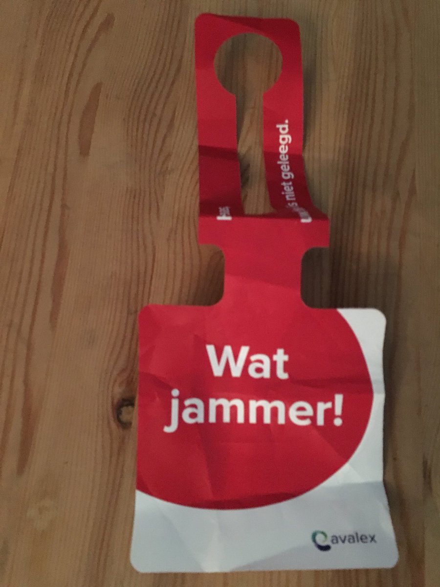 RichardSprado's tweet photo. @PijnackerNootdp vandaag een rode kaart en een volle PMD bak. Geen idee wat er fout is. Alsof je een bekeuring krijgt, maar geen idee waarom. 🤔😢 Zou er op geschreven kunnen worden, dan leer je wat. https://t.co/aggX8RO6zK