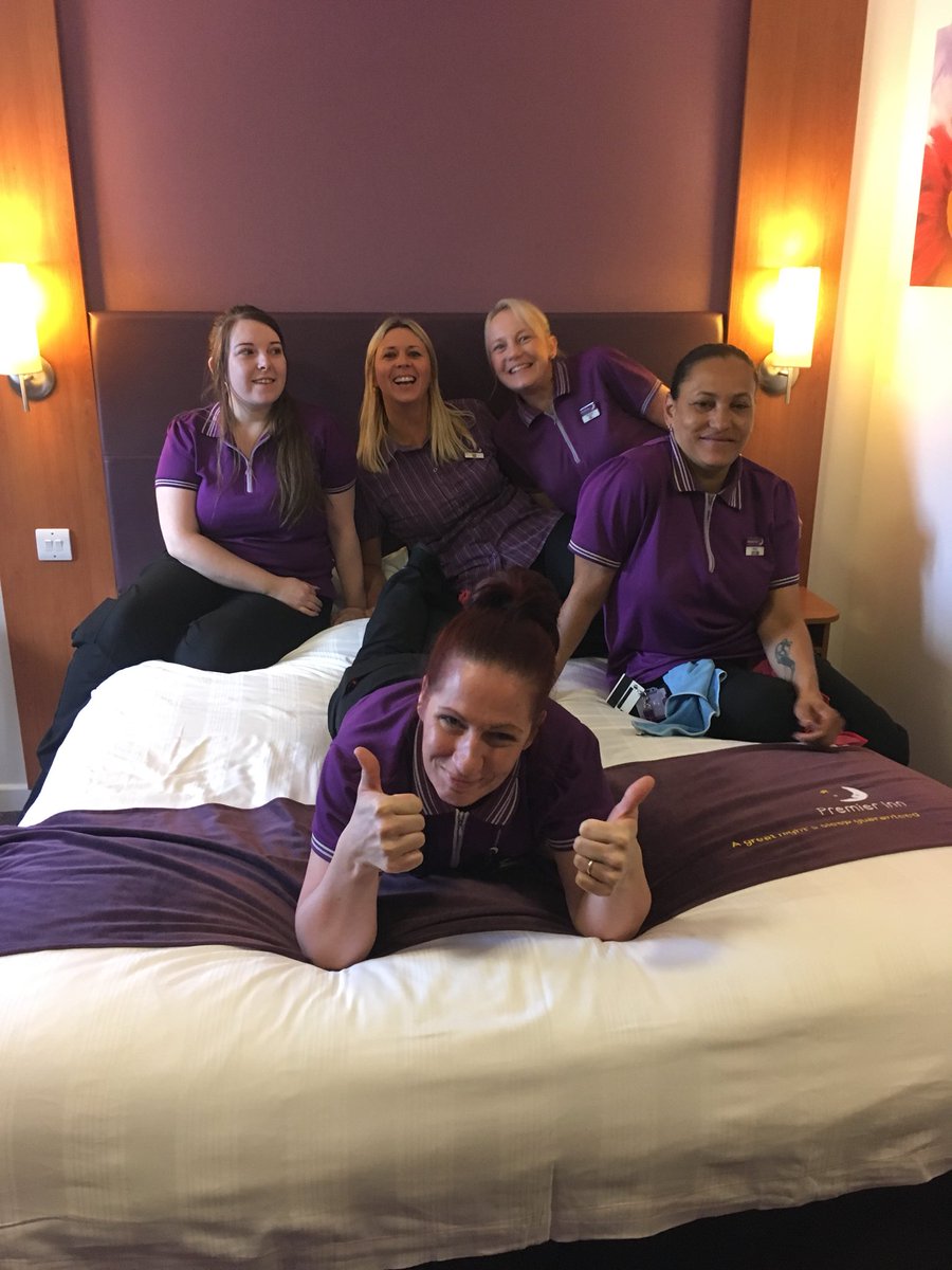 Great fun today with the Bed making challenge. @kimby1983 was the winner on 2:15 👏🏻👍💜 <a href="/SDEBDD/">simon ewins</a> <a href="/hutch1979/">vicky hutchins</a> @WYBorn_Bred <a href="/elaine_newbold/">Elaine Newbold</a>