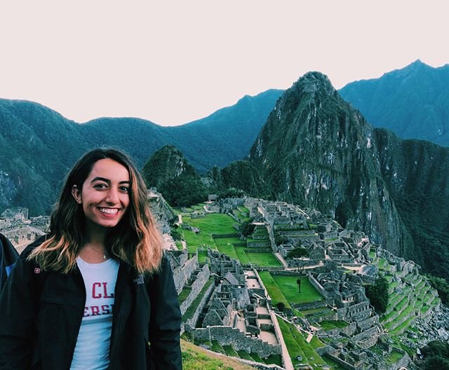 SantaClaraUniv's tweet photo. Our Donovan Fellows made the most of their #SCUSummer and we can't wait to hear all about their adventures when school starts!! 🏔👏 #LifeAtSCU #DonovanFellows #SCUProud #SantaClaraUniversity 📷: @ciara_moez https://t.co/UF1cCOwczX