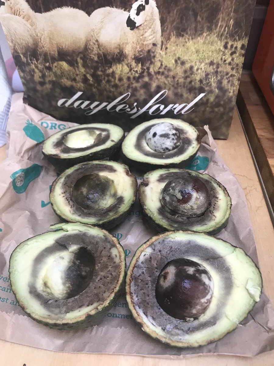 Shame on you <a href="/daylesfordfarm/">Daylesford Farm</a> Kingham, purchased today at 4.30pm, 3 out of 3 avocados all over ripe! #disappointed