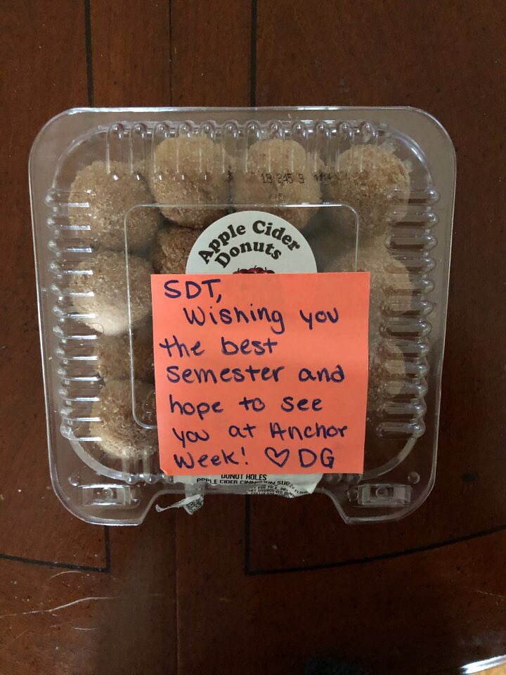 Thank you <a href="/RUDeltaGamma/">ru delta gamma</a> for the treats! Can’t wait for anchor week!! 💘