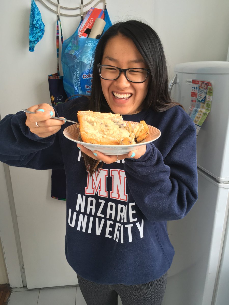 LlamameBarb's tweet photo. @amanda_li12 wanted to make muffins this morning, but we don’t have muffin tins, so we problem-solved. #ExpatLife #expatprobs #expatsolutions Also learned that she really likes blueberry muffins. “Like, you don’t even know.” With butter. I assume that’s a weird midwestern thing. https://t.co/sraSYPykZa