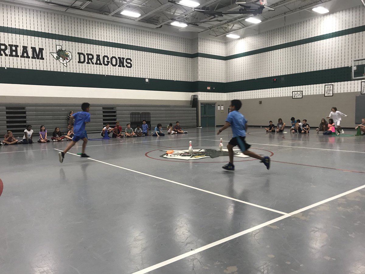 pe_dragons's tweet photo. 6th grade loved frisbee mania yesterday! 5th grade round 2 of frisbee mania https://t.co/soOBgBPOtk