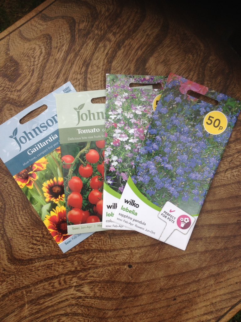 UKGardening's tweet image. I've just popped into Wilko and spotted they are selling off their seed packets @ 15p for own brand and 30p for Johnson branded packets. You might have to be quick though as it looks like they are selling fast. #seeds #thinkingofspring #gardening