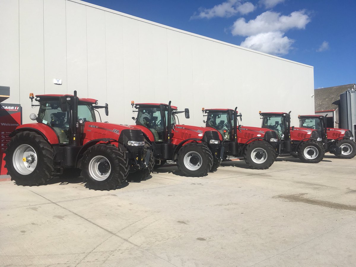 cfmachineryco's tweet photo. Forward plan your tractor needs for 2019, Think Hire. 
Talk to our sales team today about our @CaseIH_UK_IRE #powerbythehour hire fleet from 150hp upwards #caseih #powerbythehour https://t.co/832TMcDPJb