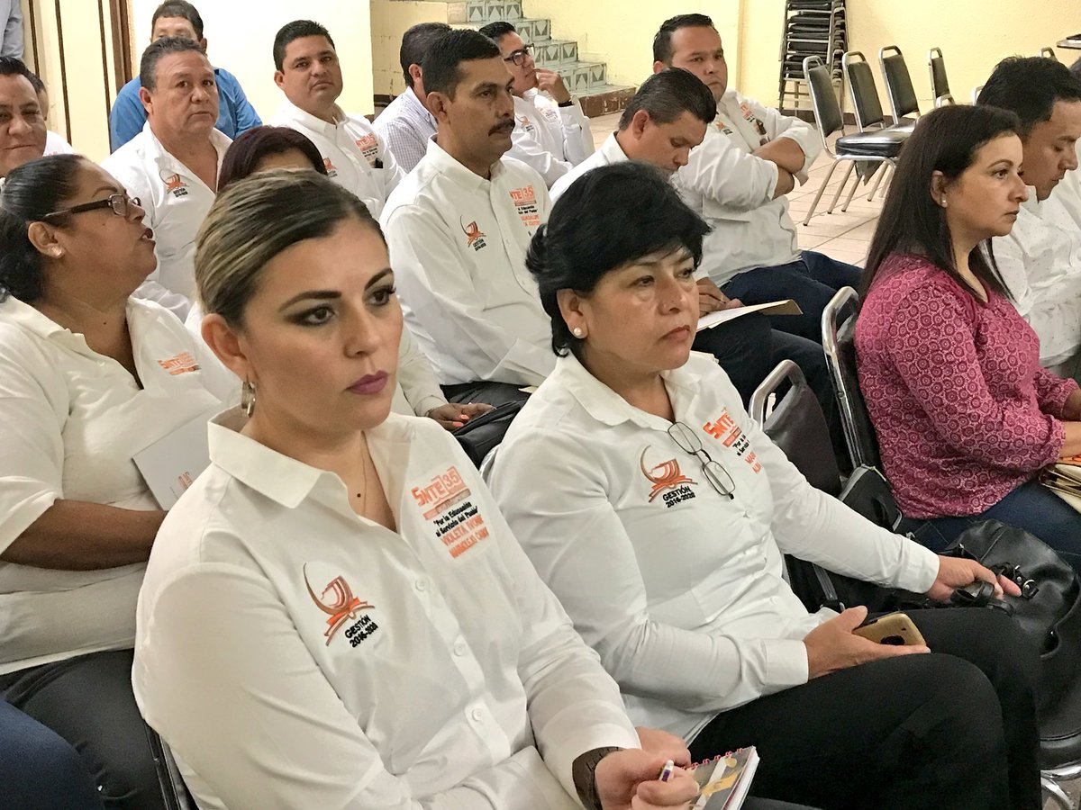 Inicia la #Sección35 del <a href="/SnteNacional/">SNTE Nacional</a> la Segunda Jornada Nacional de Información y Difusión Sindical con Secretarios Generales y RCT de los sectores I y 9 en Cd. #Torreón <a href="/JFernandoMora35/">Jorge F Mora G</a> <a href="/AngelinoCaamalM/">Angelino Caamal</a> #CercaDeTi #MaestrosDelSNTEproponen #FelizMiercoles