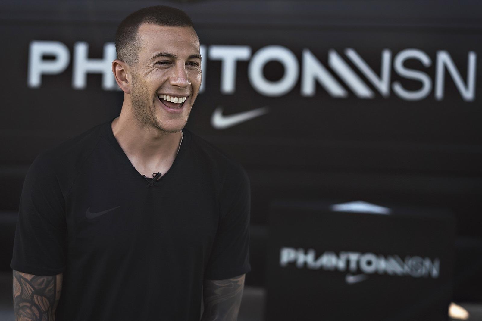 Bernardeschi nike sales