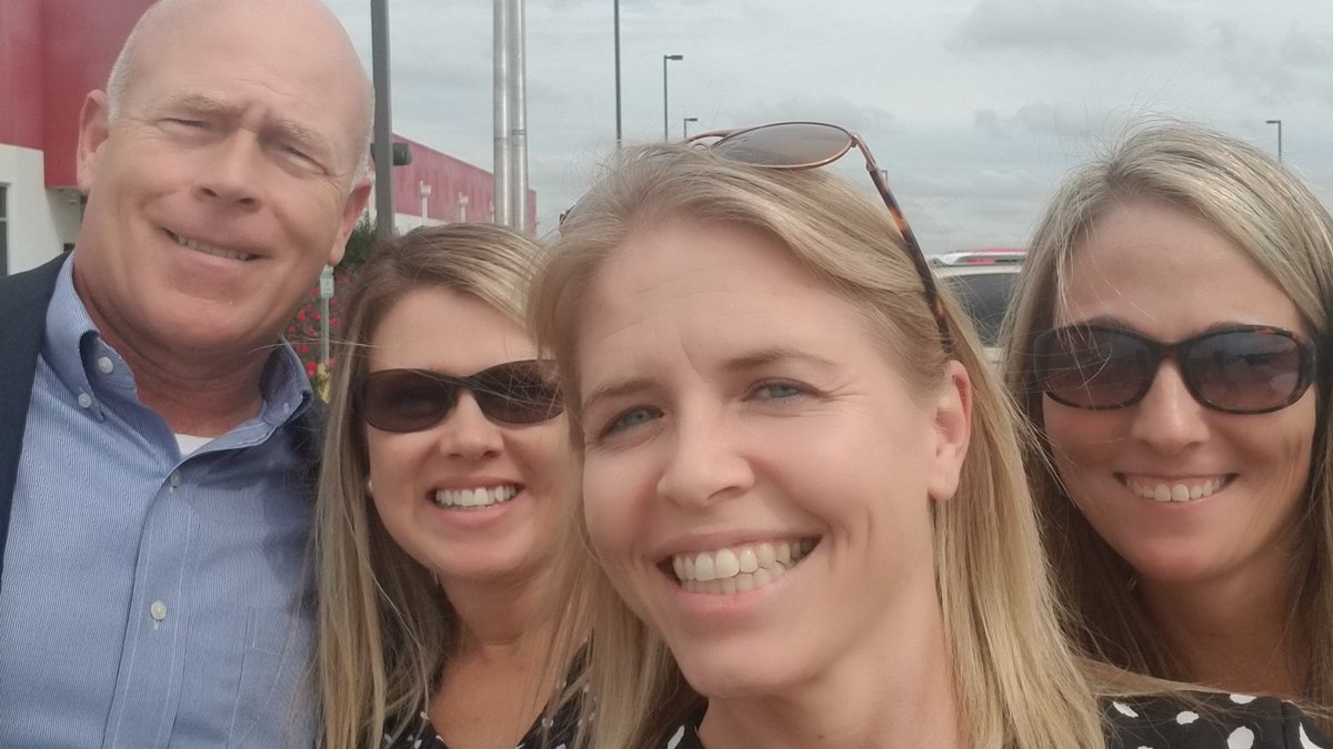 Ashley Drake (TheAshleyDrake) Twitter