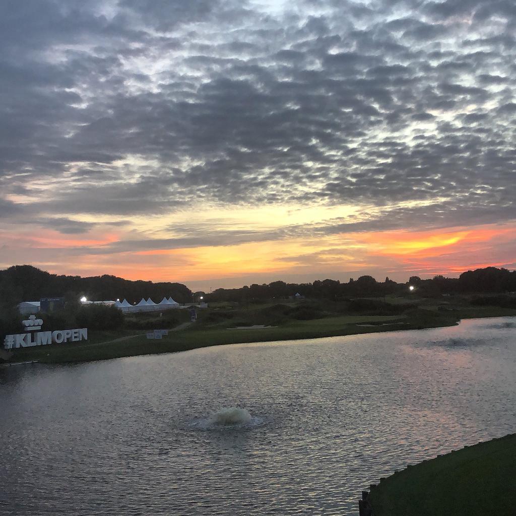 AprendGolf's tweet photo. 🏌🇳🇱 #KLMOpen Participación y horarios #latinos 🌎 👉 #Chilegolf #Argentinagolf #Mexicogolf
🕰 12:45 🇨🇱 Tullo, M
🕰 12:45 🇨🇱 Aguilar, F
🕰 13:05 🇲🇽 Serna, O
🕰 13:35 🇦🇷 González, R
🕰 13:35 🇦🇷 Cabrera, A
📷 #KLMOpen 👇👇 https://t.co/l74MtfQOKP