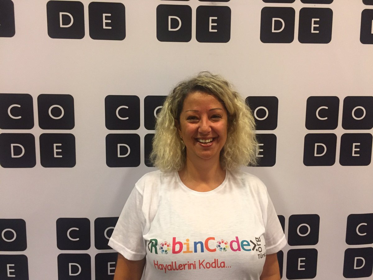 codeorgtr's tweet image. Bekle bizi Türkiye @codeorg int.summit'den müthiş yenilikler ve başarılarla döneceğiz @robincodeorg @codeorgtr #techcode #çocuk #code #turkey