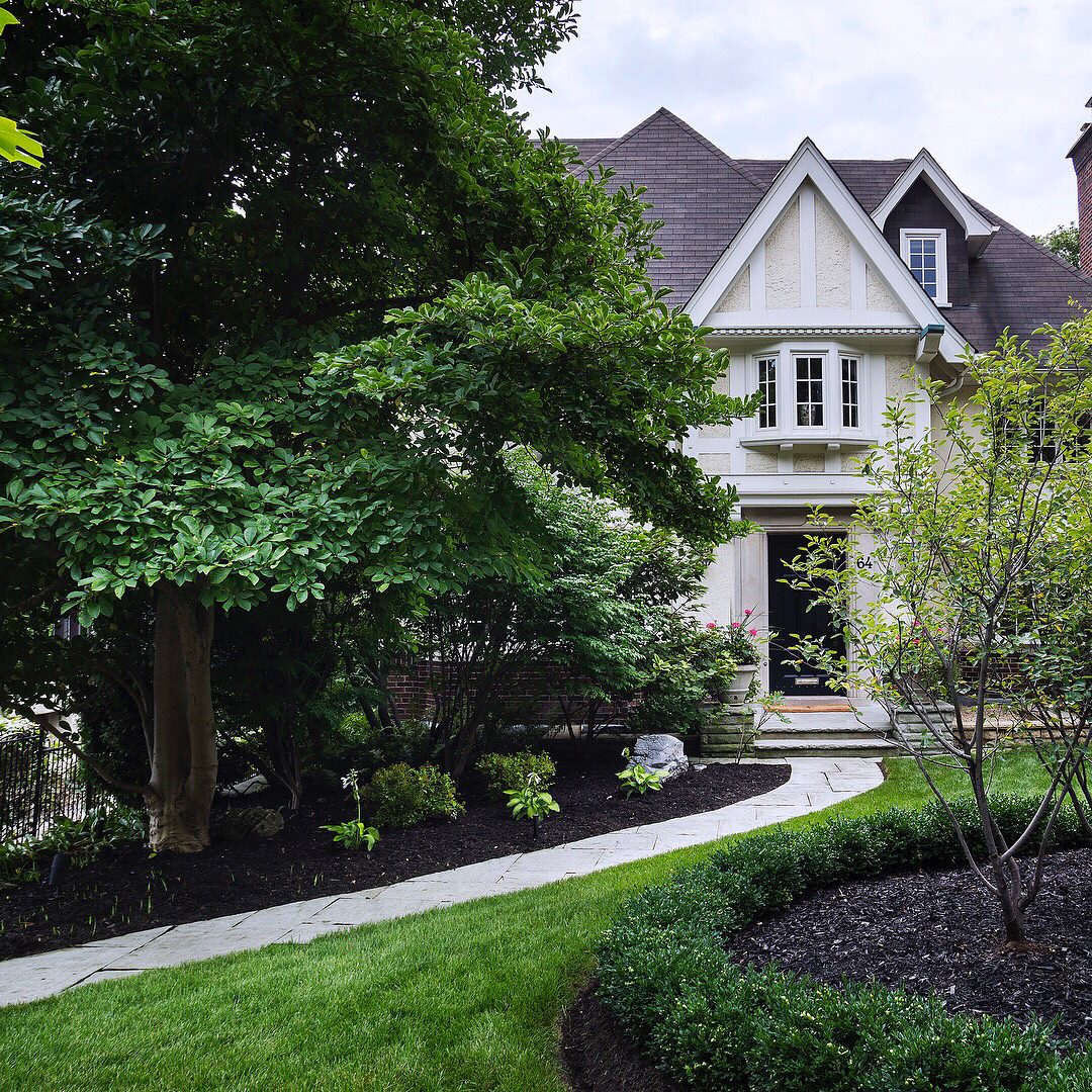 AgentBoris's tweet photo. Masterpiece in South Hill. $6.5-million. When you follow me, you will discover Toronto’s most interesting homes. @ South Hill, Toronto

#torontolife #luxurylife #realestate #torontorealestate #historical #photography #marketingmaterial #home #property https://t.co/4W4znWDOZF