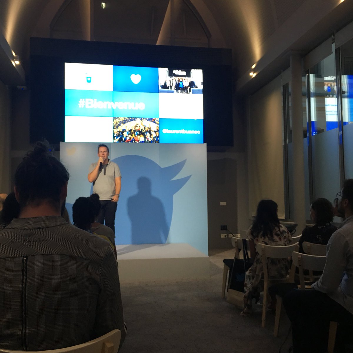 Psst ça commence ! #tweetafterwork