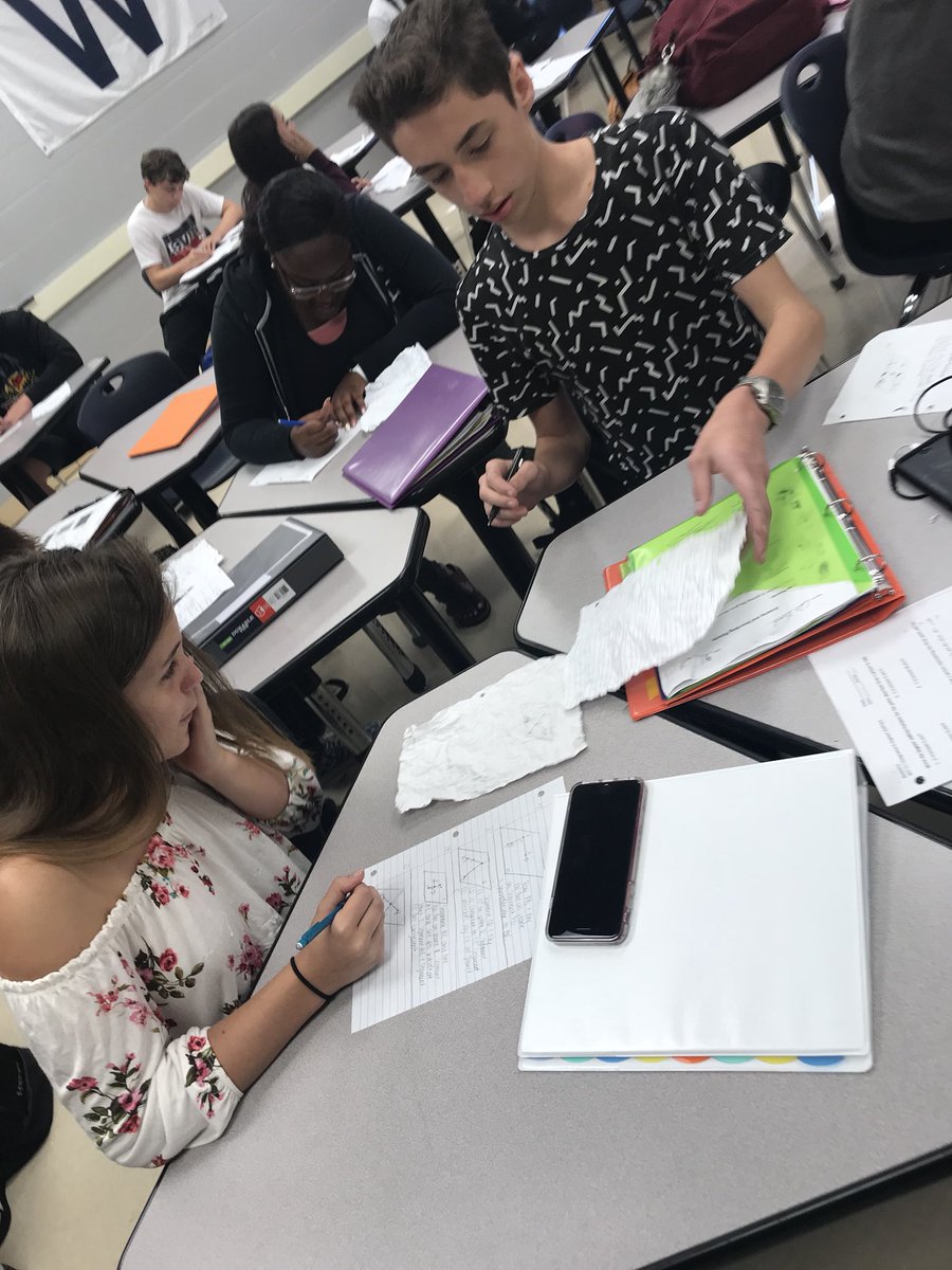 THS_MsL's tweet photo. Snowball Activity to practice writing descriptions of geometric drawings #WeAreTruman #isdmath #TrumanUnited #KeepinItReal https://t.co/YFip1jTw0d
