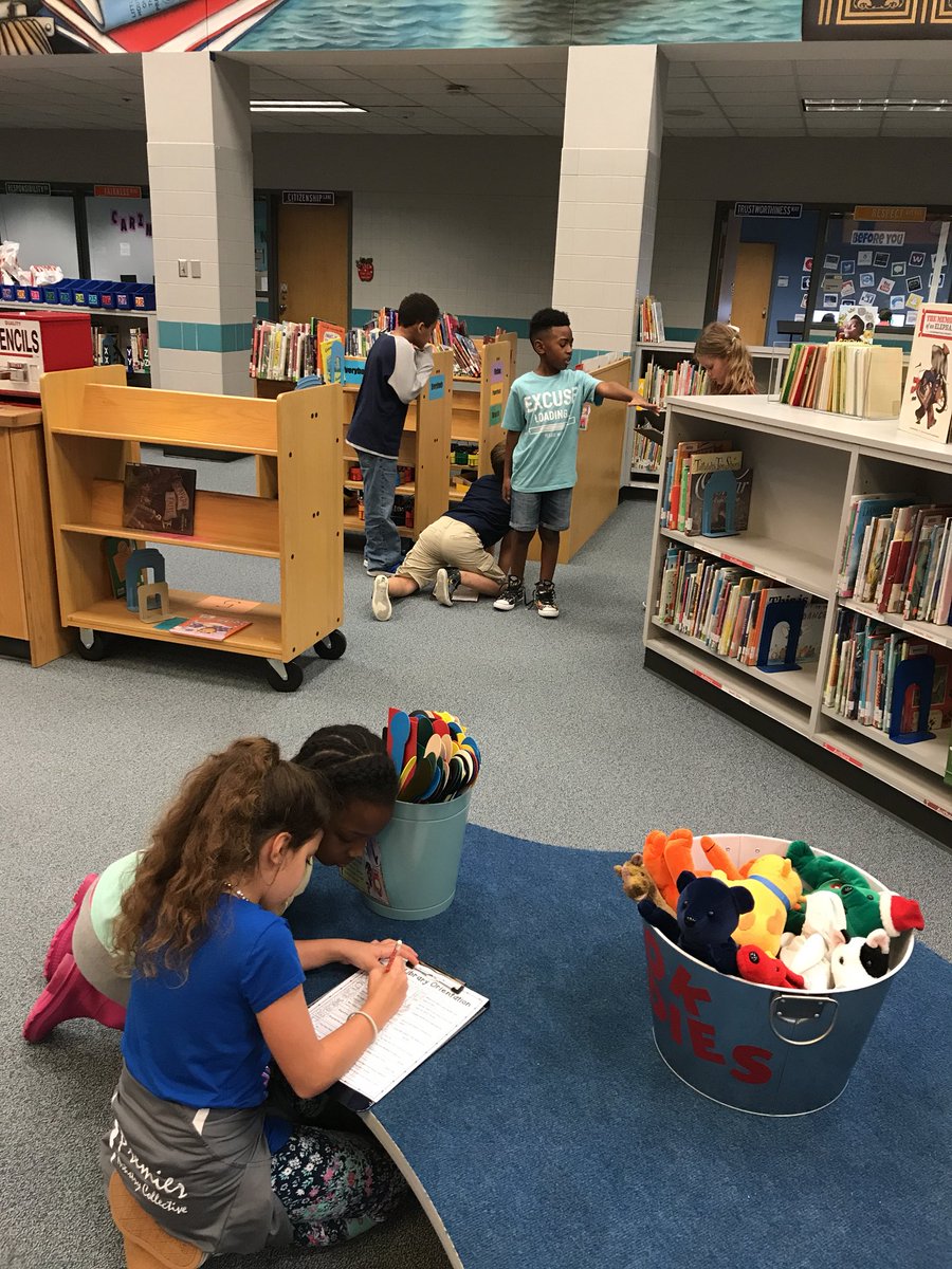 Ward3rdgrade's tweet photo. We are loving Mrs. Klein’s scavenger hunt for us!! #onamission #engaged @wardlib1 @WardStarsCCISD https://t.co/vcjuFxKE33