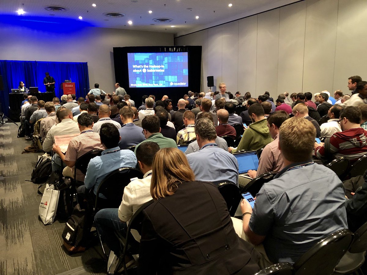 JSchroedl's tweet photo. Packed house, standing-room only for @AnantCman and @NandaVijaydev’s session on “What’s the Hadoop-la about #Kubernetes” at #StrataDafa: https://t.co/dU2SplLXsM #k8s https://t.co/YwV4d4byAH