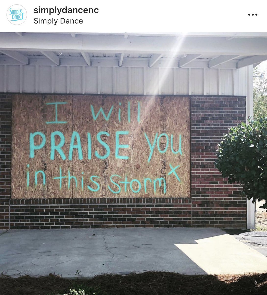 NCSimplyDancE's tweet photo. Prepping for hurricane Flo!! #MyGodisBigger https://t.co/cnfnb55VV7