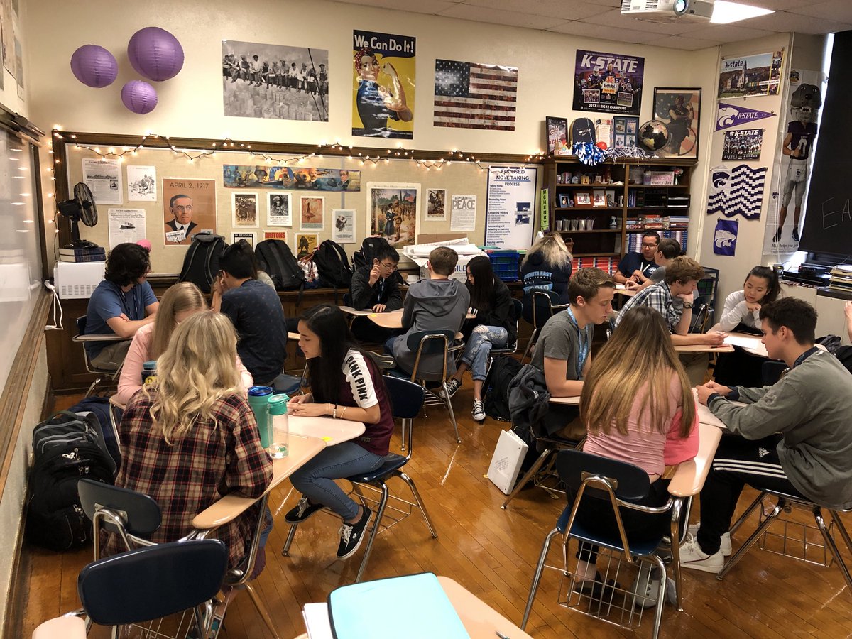 lauriemac23's tweet image. Wow! Awesome“World Cafe” discussion in HL Euro today 🤔 #weflytogether #welearntogether