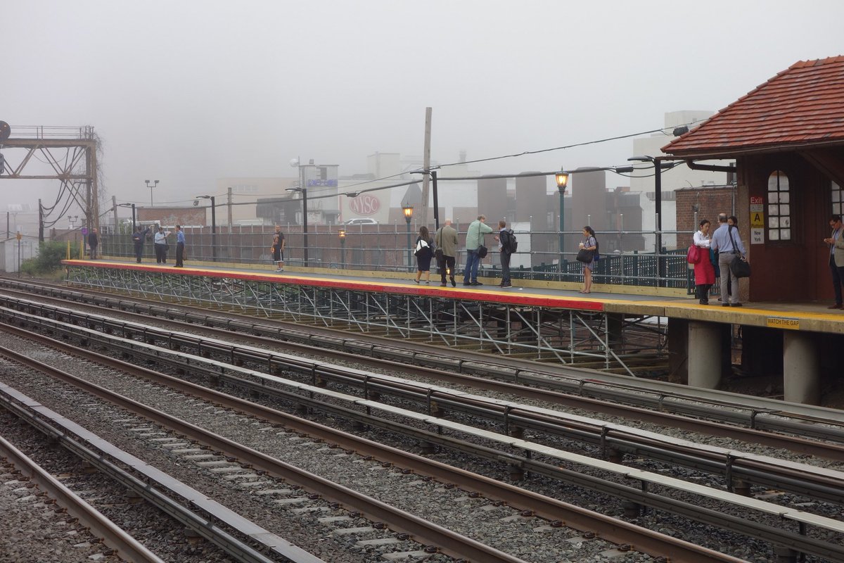 Lirr On Twitter The Platforms At Forest Hills And Kew Gardens