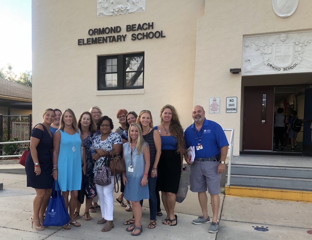 kdg4_Life's tweet photo. Ormond Beach Elementary showing Solidarity #RU4Ed
#Denimstration @VUEPresident @volusiaschools @LoriStrasser @jennb124 @MissMcMahon7 @amyairgood @sandybordis @jeanne_neat @ashroblaw @4534eiiCasey @teevery1 @DomScardigno https://t.co/BwjjyRJSpJ
