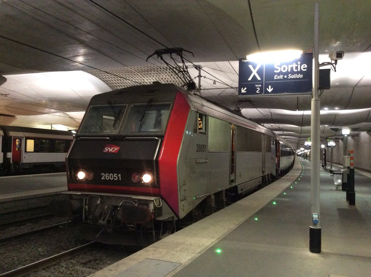 wallygatore07's tweet photo. Bienvenue à bord de l icn5773 nous sommes prêts au départ direction Briancon  
Bon voyage et bonne nuit 
#trainsncf
@ouiautraindnuit @ParisAlpes1nuit 
#icn5773
#traindenuit
#sncf
#train 5773 https://t.co/PKrsfHTEk4