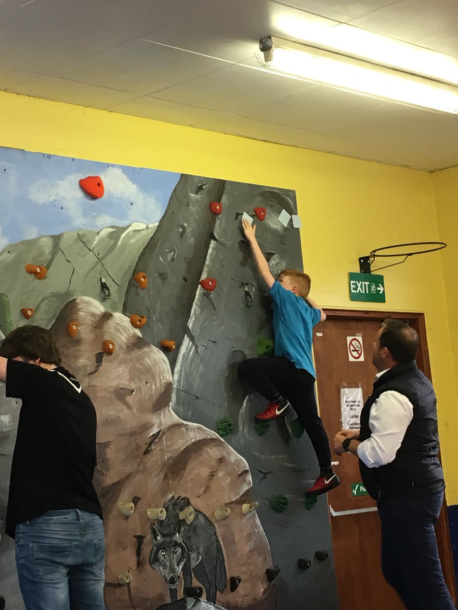 Another fun night at Beavers tonight! After learning how to tie a reef knot, we worked in teams to stick post it notes as high as we could, using the climbing wall to help! #teamwork #SkillsforLife <a href="/ScoutsScotland/">Scouts Scotland</a>