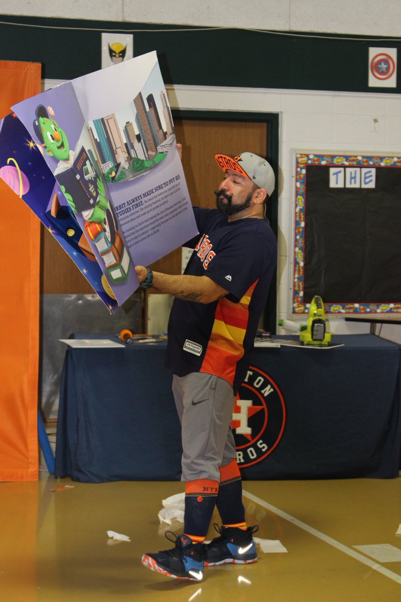 Young Elem Library tweet media