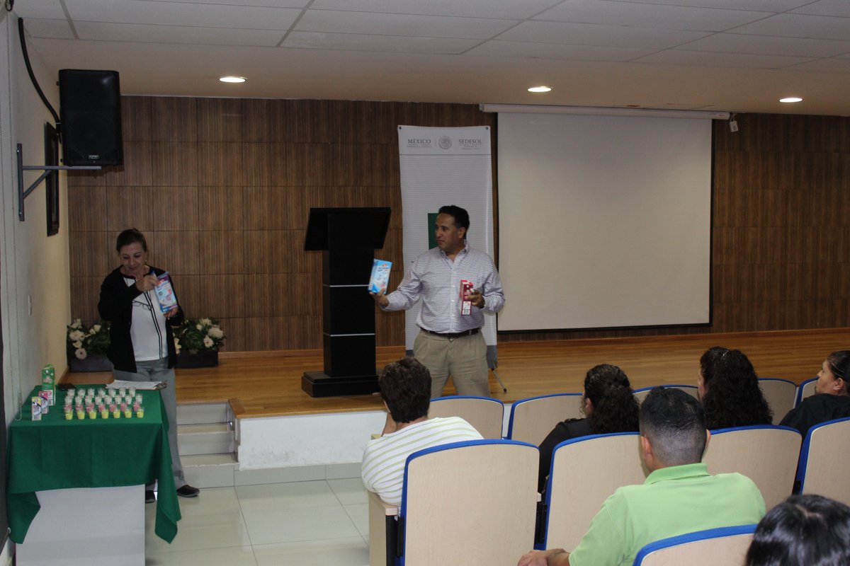 Promueve LICONSA el consumo de leche entre los trabajadores de la SAGARPA Durango.