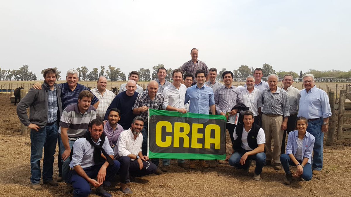 crea_cor's tweet photo. Hoy nuestra Mesa Ganadera estuvo visitando el INTA Manfredi. Silajes de sorgo y maíz. #CREACordobaNorte https://t.co/Pf0WF2x6EX