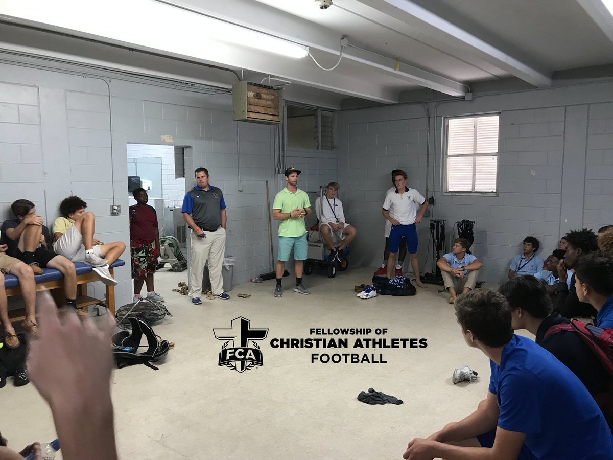 ChrisRegan23's tweet image. It was a privilege spending time and pouring into the guys from @JCGoldenRams yesterday! Great group of guys with an awesome coaching staff! #makingmen #treasurecoast #johncarrollhighschool