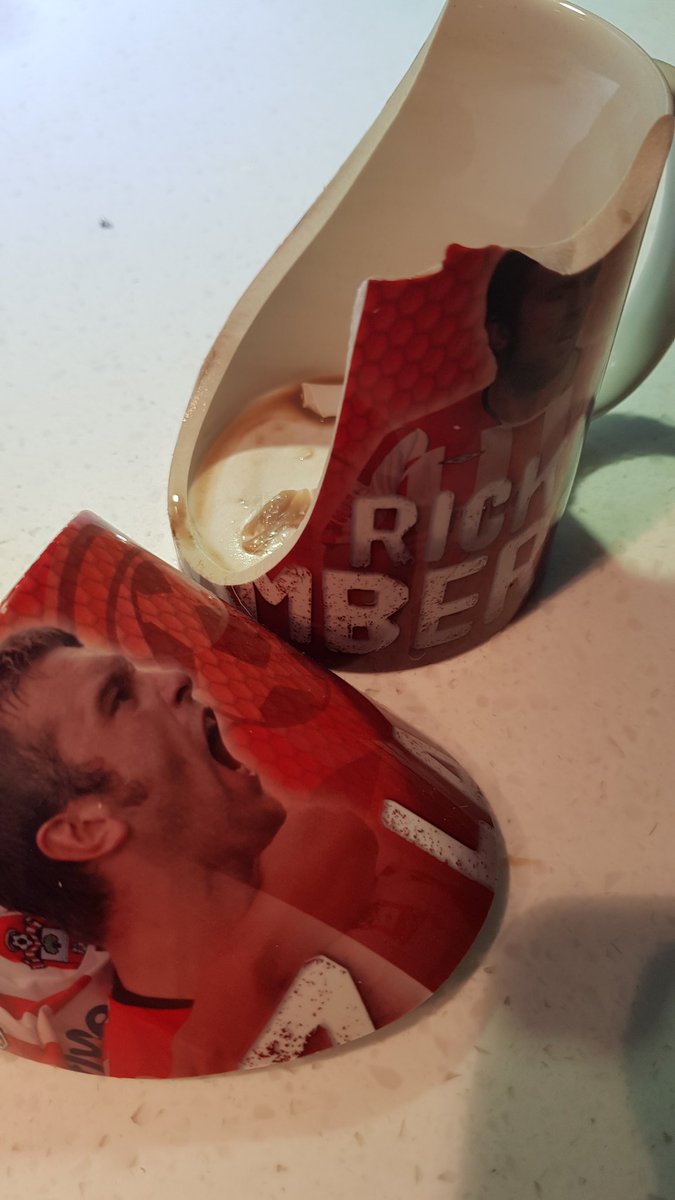 FourFourStu78's tweet photo. Dear @SouthamptonFC
Will this heartbreak ever end!?? ๐ญ๐ข
#SaintsFC #SRL
#Lambert7 #BrokenMug
#Distraught https://t.co/FG15mcx5zN