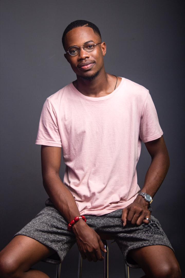 Hello twitter this is my younger brother @pharoah_phlacko,  he is a Nigerian Music maker , a bass guitarist and aspiring model resident in Accra Ghana:  please help me retweet his next modeling Job maybe on your timeline  

Rt till it gets to NIKE