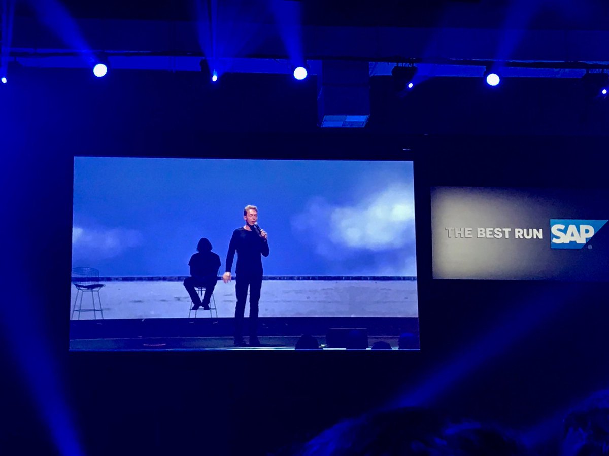 futurar's tweet image. The Minimalists #SAPForum2018 #sapforum