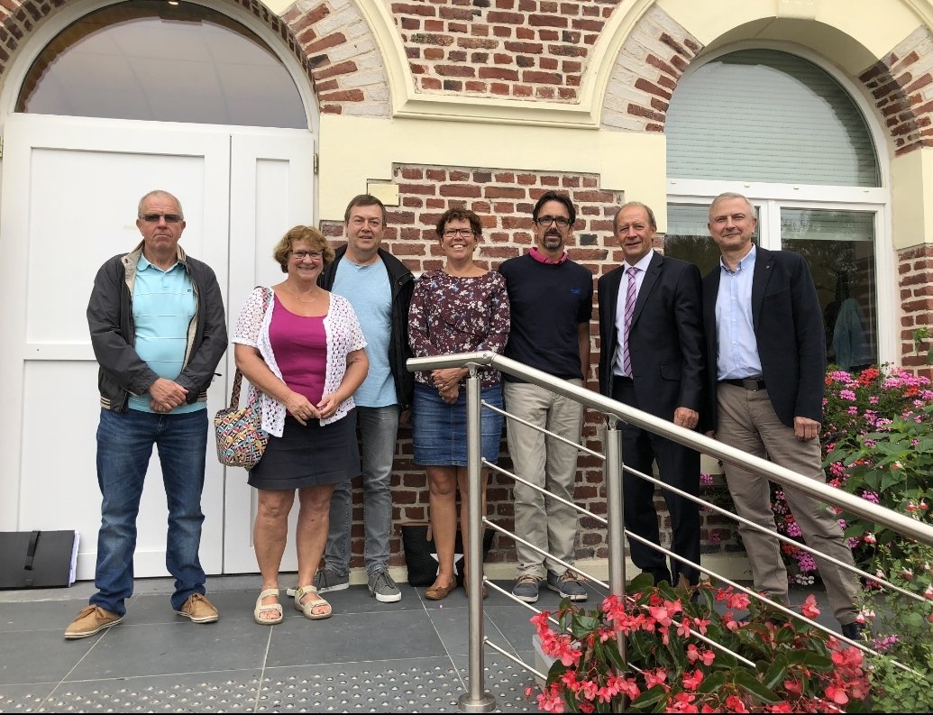 DanyWattebled's tweet photo. Aujourd'hui j’ai été chaleureusement accueilli par le Maire de #Radinghem Loïc Wolcarius pour une réunion de travail avec l’équipe municipal. #Radinghem une commune dynamique avec de nombreux projets en cours. https://t.co/LwJNW4B9CN