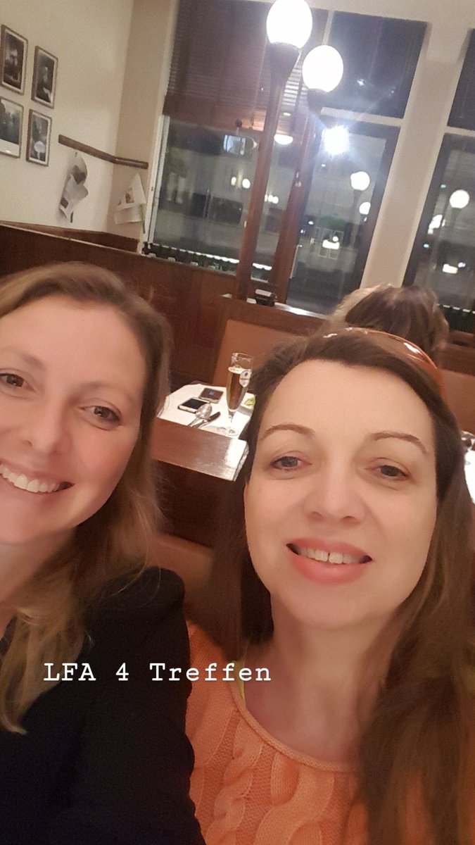athanasia2017's tweet photo. Sehr produktives Treffen mit @katjavm. Freue mich auf den nächsten Landesfachausschuss. #LiberaleFrauen #Berlin #LFA4 https://t.co/ABZvYziYcR