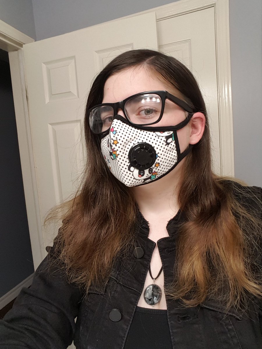 CriVyn_'s tweet photo. Am I part of the cool kids now, @QuiteShallow? <3
(please note: its for illness/certain triggers/health.)
#vogmask #facestuff #sedhep #crappybathroomselfieohgodimexhausted https://t.co/TEEhXJ4j20